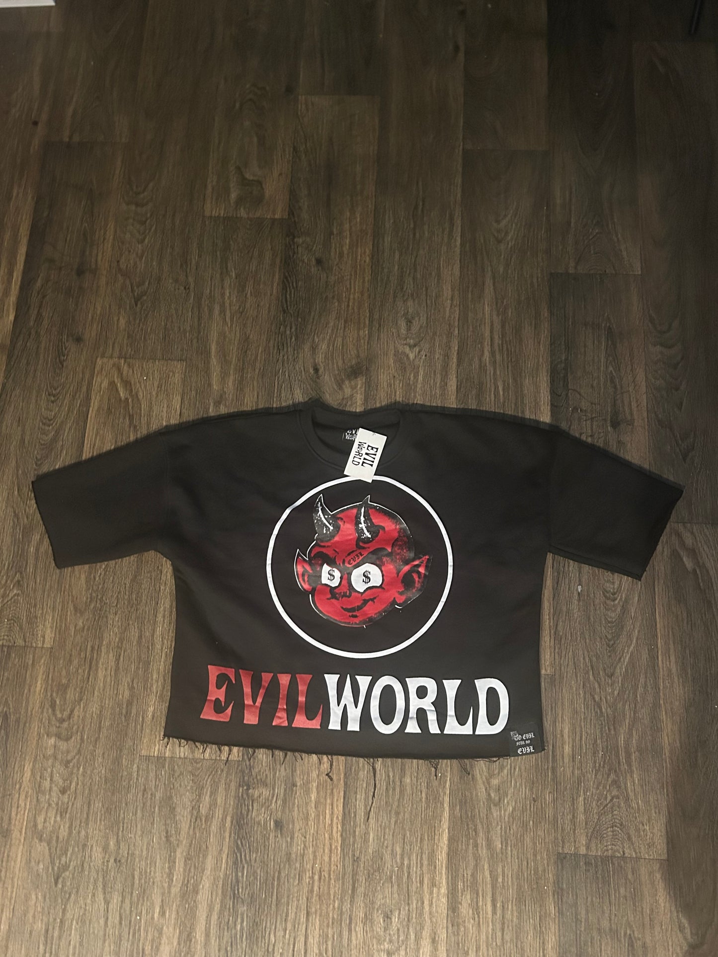 crewneck (evilworld)